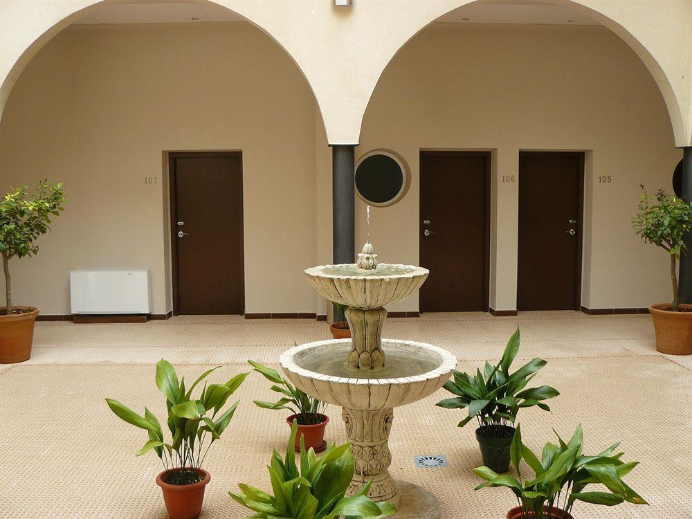 Ciudad Del Renacimiento Hotel Баеза Екстериор снимка