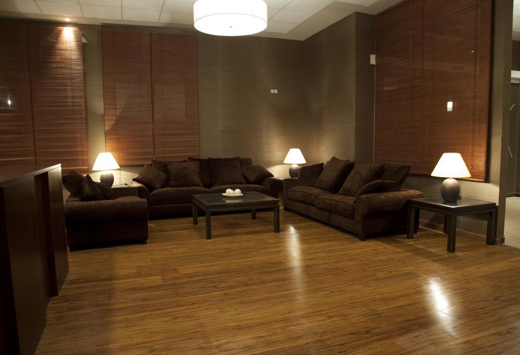 Ciudad Del Renacimiento Hotel Баеза Екстериор снимка