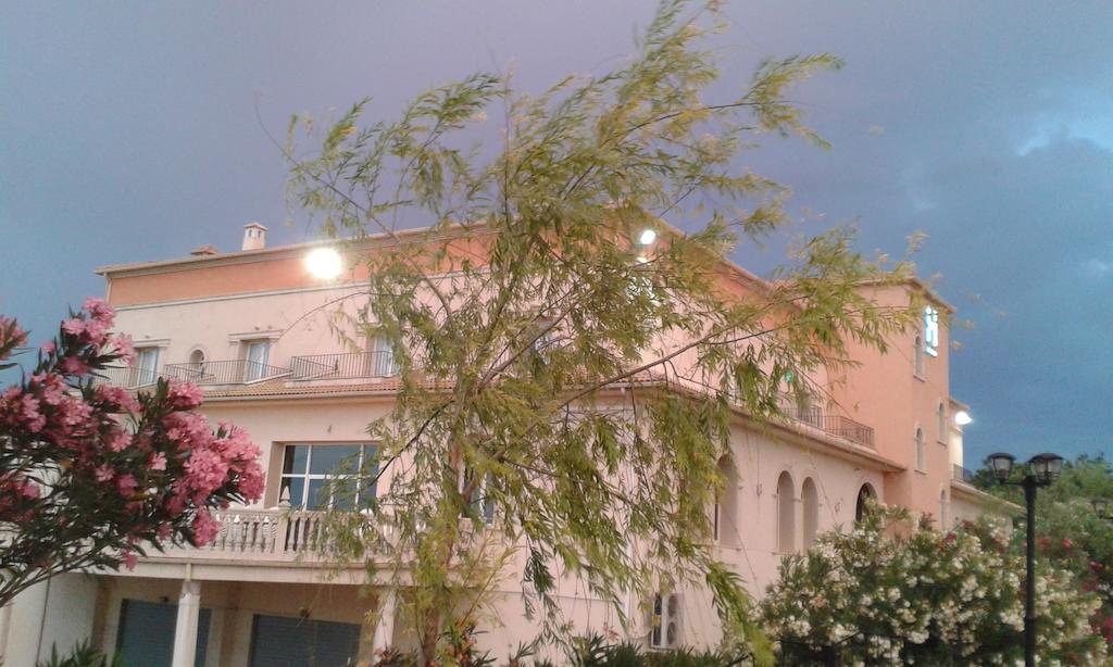 Ciudad Del Renacimiento Hotel Баеза Екстериор снимка
