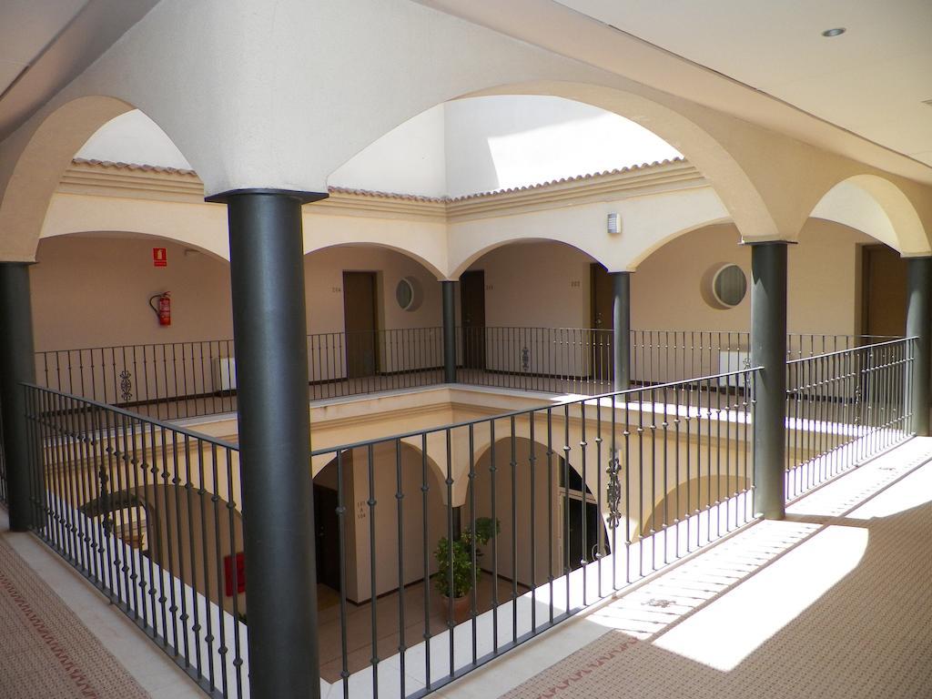 Ciudad Del Renacimiento Hotel Баеза Екстериор снимка